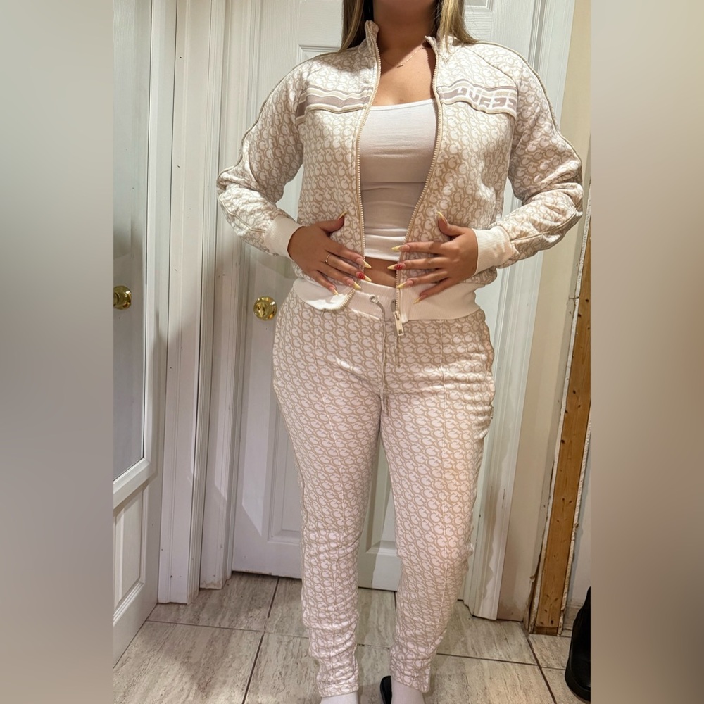 Guess Beige Patterned Track Pants and Jacket